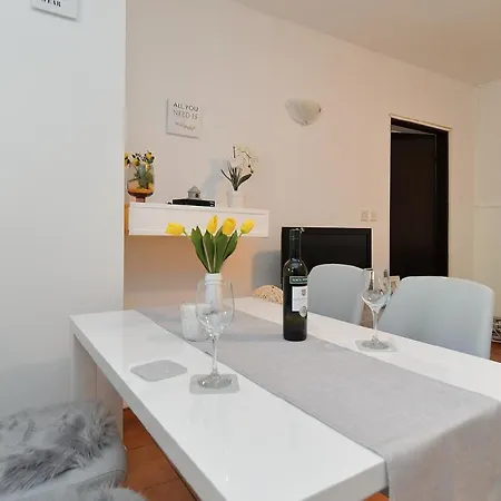 Apartment Fuer 4 Personen Ca 65 Qm In Pula-fondole, Istrien Istrische Riviera Pula